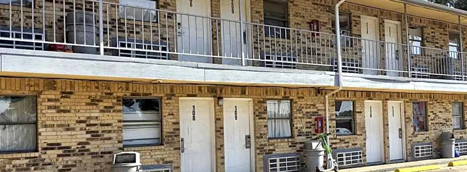 Mi Amor Inn & Suites by Hotel O Dallas Tx Hwy 352