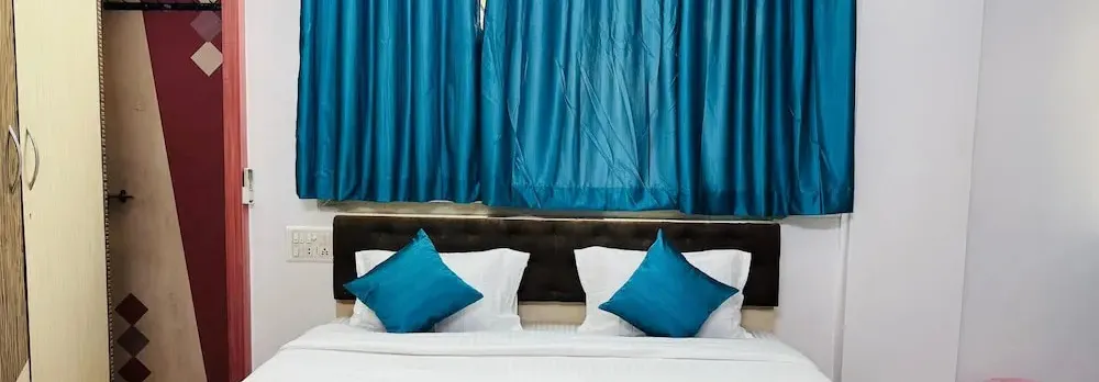 Hotel Raksha Residency