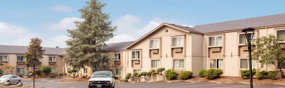 Red Lion Inn & Suites Grants Pass