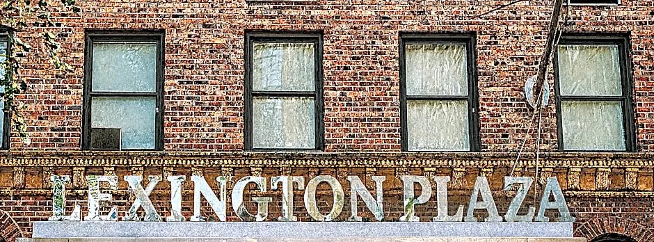 Lexington Plaza Hotel