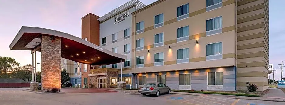 Fairfield Inn & Suites by Marriott Hutchinson