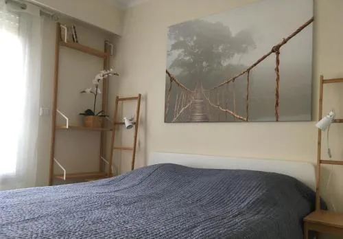 Quiet flat next to the beach