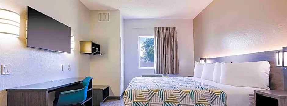 Motel 6-Albuquerque, NM - North