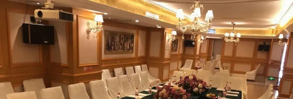 Vienna 3 Best Hotel (Wuhan Yellow Crane Tower Hubu Alley)