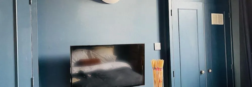 2-Bed Apartment in Portobello