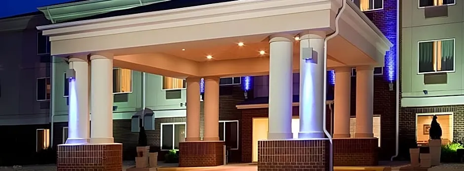 Holiday Inn Express Hotel & Suites Vermillion By IHG