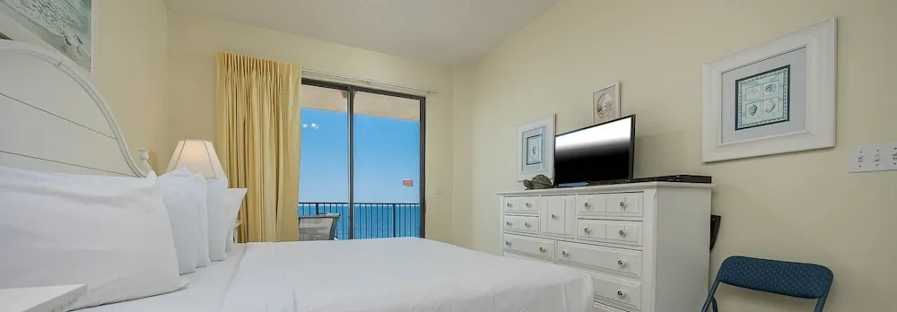 Phoenix V 1506 2 Bedroom Condo