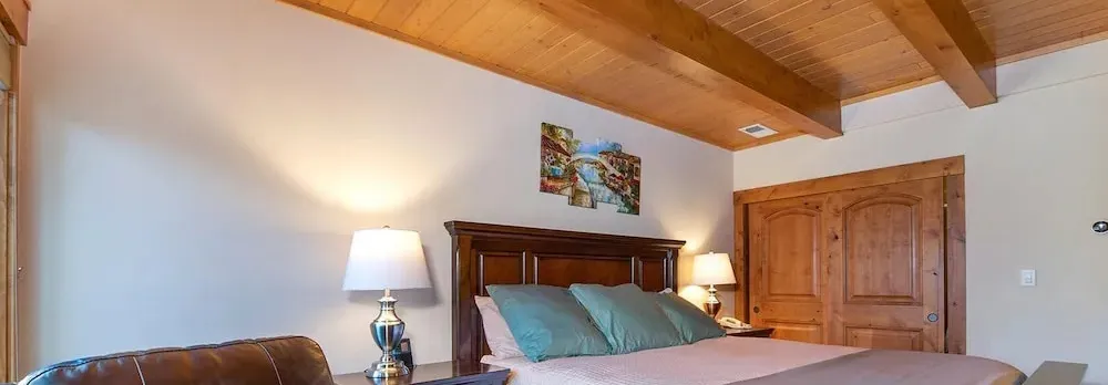 Mv32: Lakeland Village Luxury Condo With Great Amenities