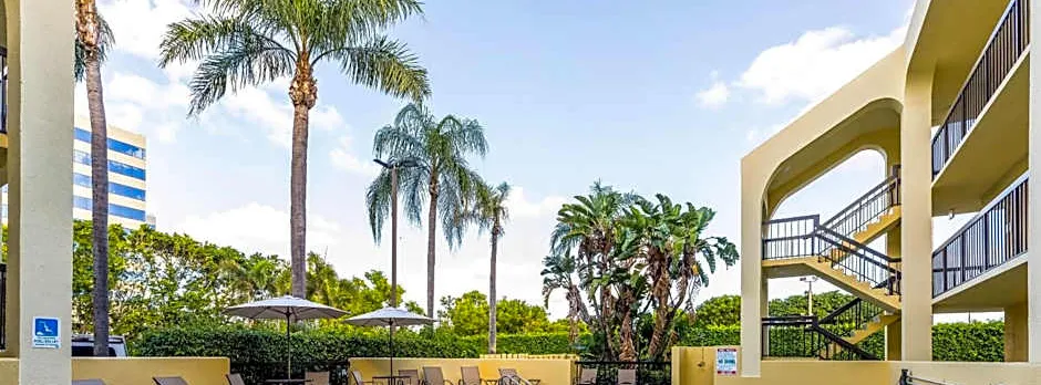 Quality Inn Palm Beach International Airport