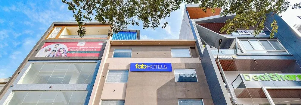 Fabhotel Pravaasam Residency