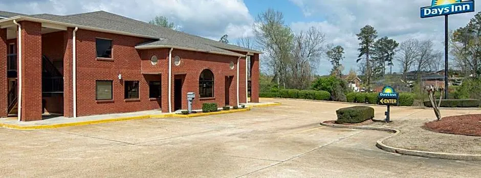 Days Inn by Wyndham Tupelo