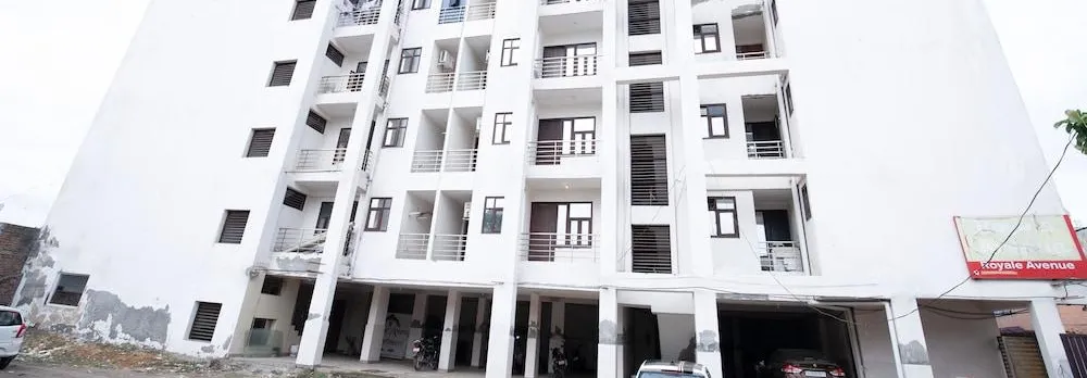 Hotel Royal Avenue by F9 Hotels