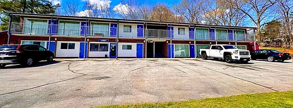 Volunteer Inn at Church Hill