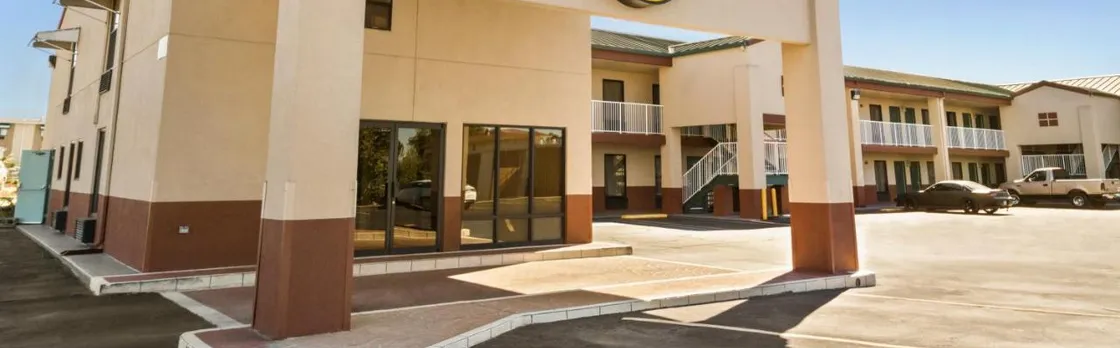 Super 8 by Wyndham Hattiesburg North