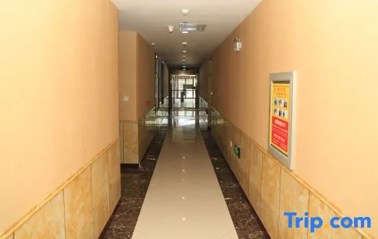 super 8 Hotel (Beijing Dongba Dongwei road horse factory)