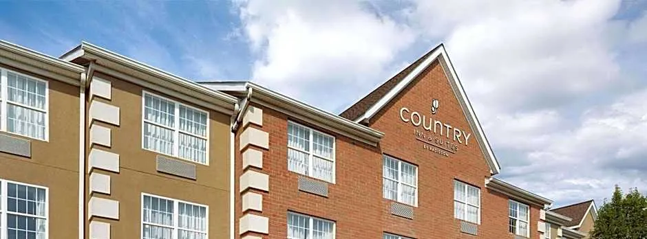 Country Inn & Suites by Radisson, Macedonia - Northfield