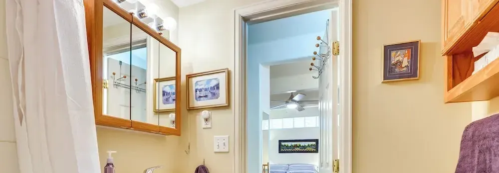 Mtn & Reservoir Views: Cozy Dillon Condo!