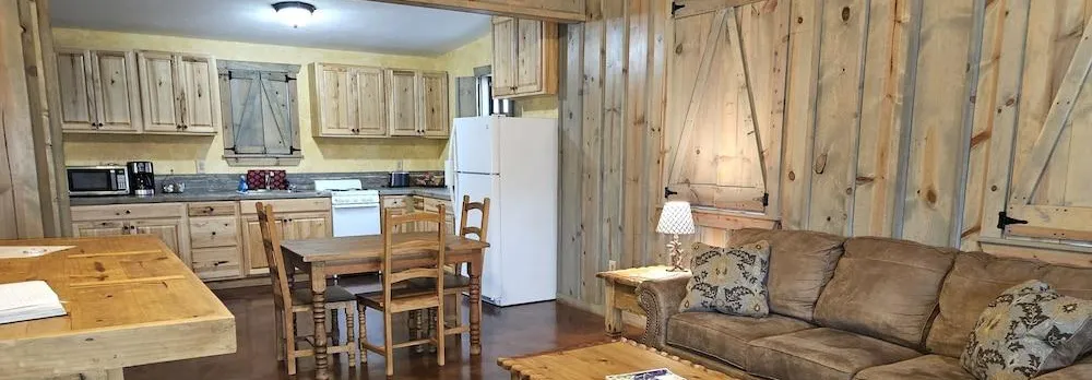 Breezy Hills Cottages