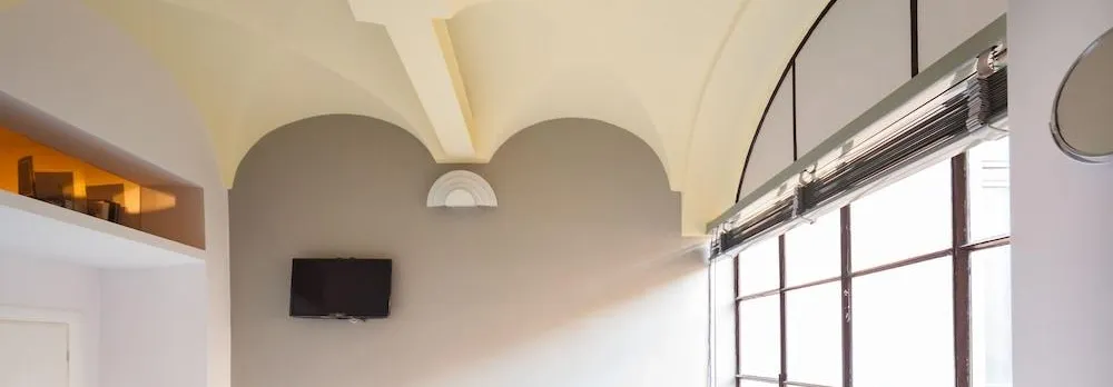 Trevi Fountain Art Suites