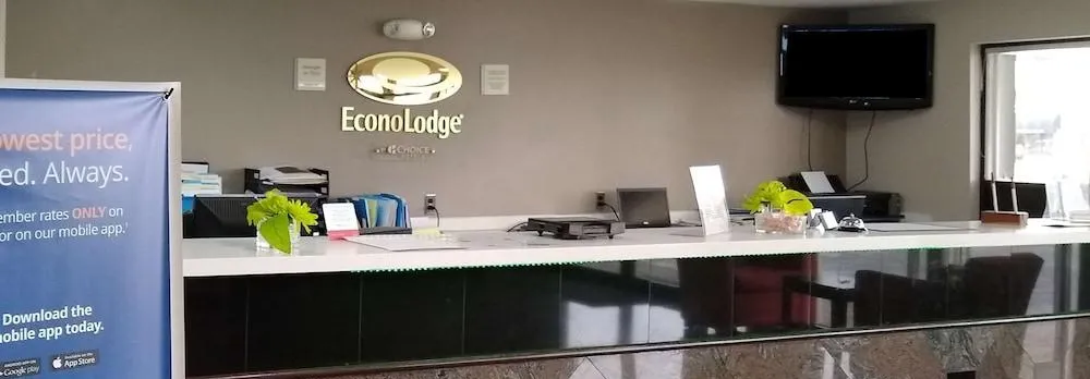 Econo Lodge Inn & Suites West - Energy Corridor