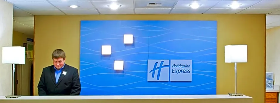 Holiday Inn Express Hotel & Suites Dayton-Huber Heights By IHG