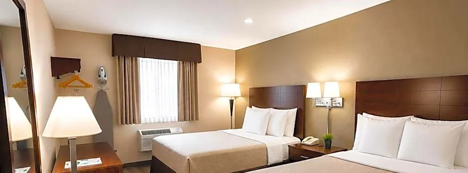 Econo Lodge Cartersville-Emerson Lake Point