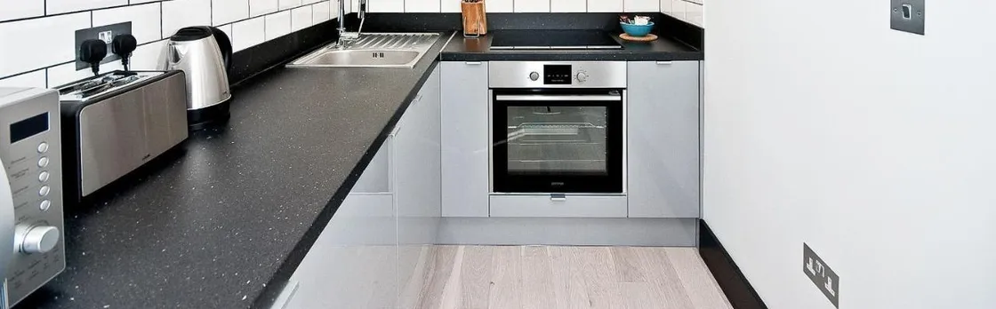 Heinze Flat 402 - One Bedroom Fourth Floor Flat by City Living London (Adults Only)