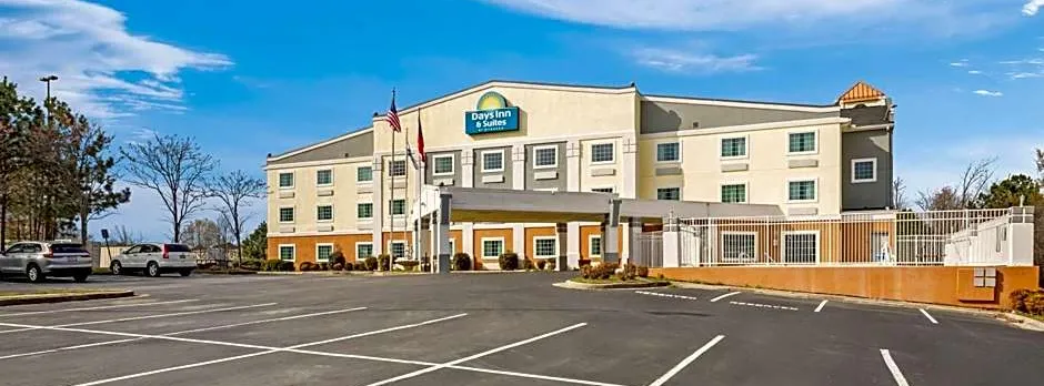 Days Inn & Suites by Wyndham Union City