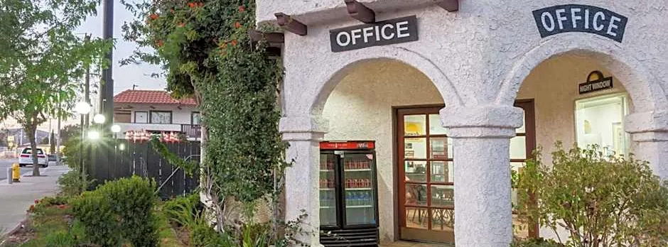 Days Inn by Wyndham Castaic Six Flags Magic Mountain