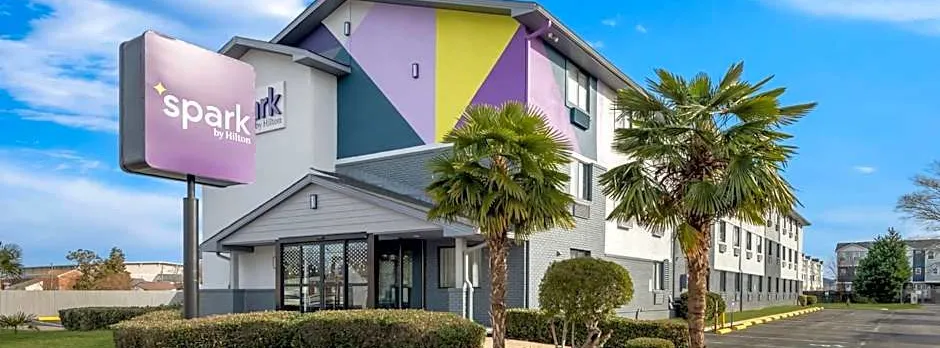 Spark by Hilton Norfolk