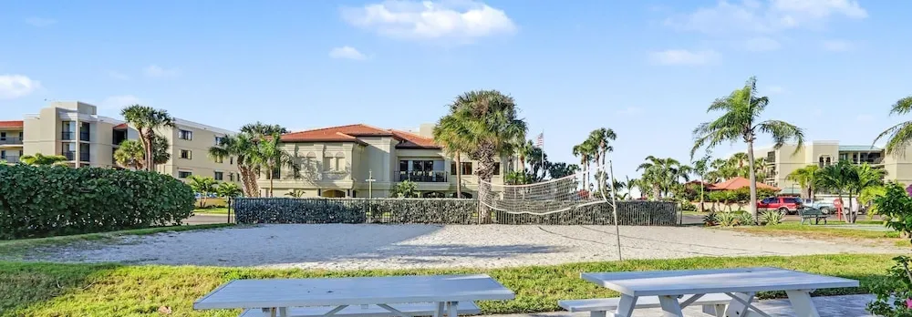 Land s End 7-203 Beach Front - Premier