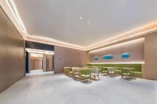 Ji Hotel Shanghai Xuhui Binjiang West Bund Center