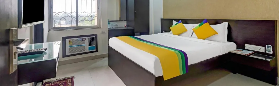 Neeranand Plaza Hotels And Banquets by Treebo