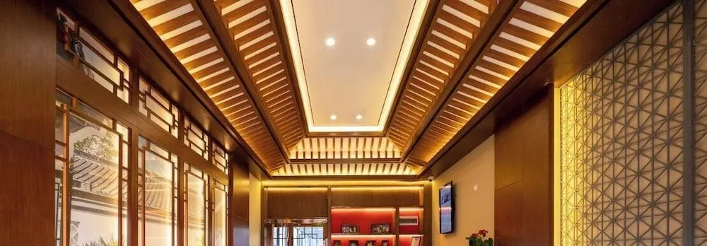 Chinese Culture Holiday Hotel - Nanluoguxiang