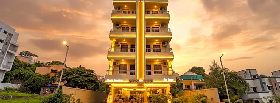 FabHotel Mountain High Inn - Nr. Lifeline Hospital