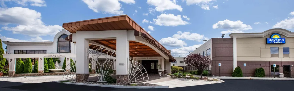Days Inn & Suites By Wyndham Rochester Hills Mi