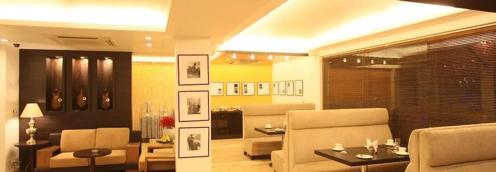 Emblem Hotel