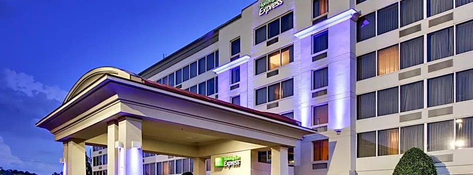 Holiday Inn Express Atlanta-Kennesaw By IHG