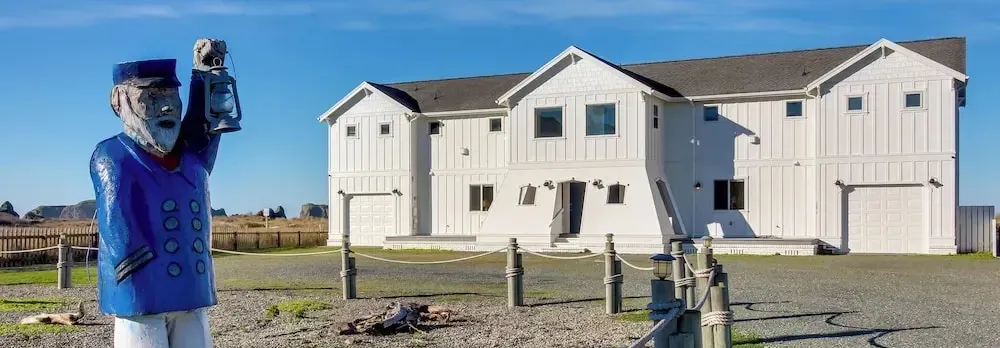 Scenic Bandon Vacation Rental w/ Beach Access!