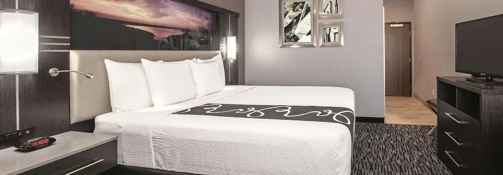 La Quinta Inn & Suites by Wyndham Amarillo Airport