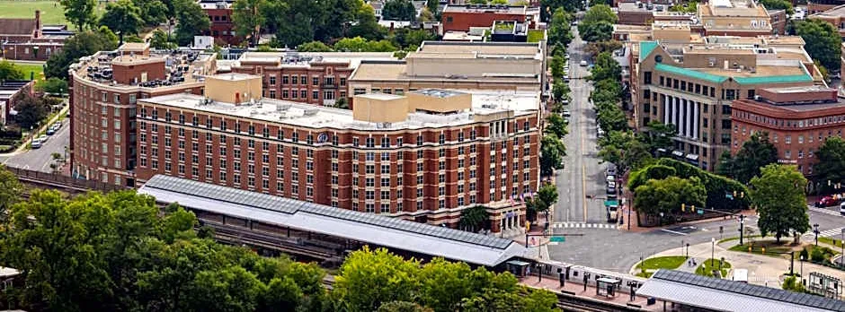 Hilton Alexandria Old Town
