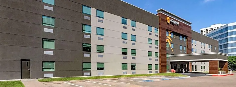 La Quinta Inn & Suites by Wyndham Houston Southwest