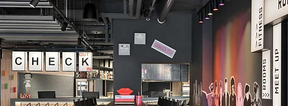 Moxy Duesseldorf City