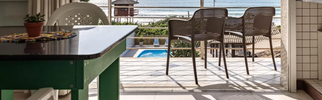 Aptos Pe Na Areia