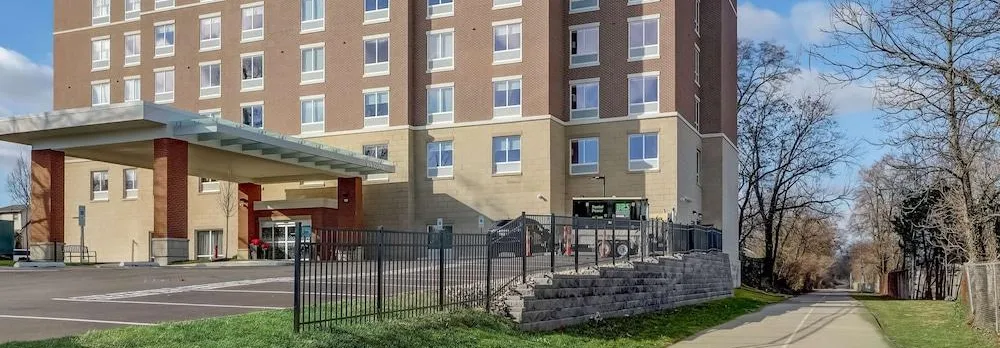 Hampton Inn & Suites Cincinnati Midtown Rookwood