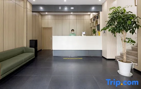 Yizhou Hotel