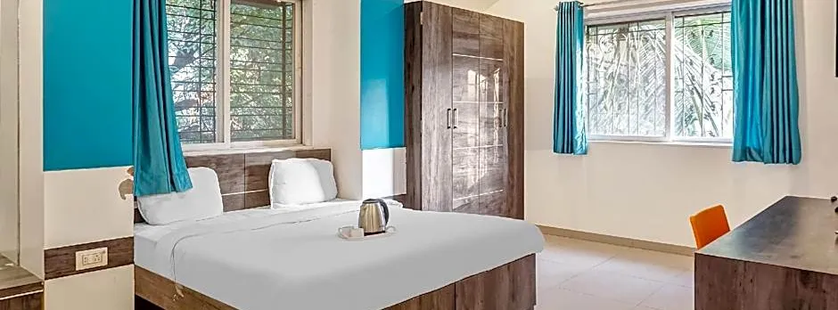 Townhouse The Upper Room Near Pune Airport