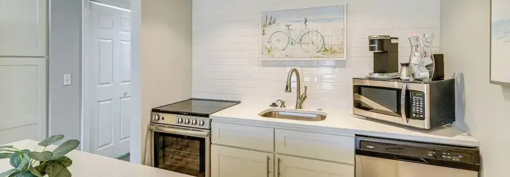 Hilton Head Island Studio w/ Patio: Walk to Beach!