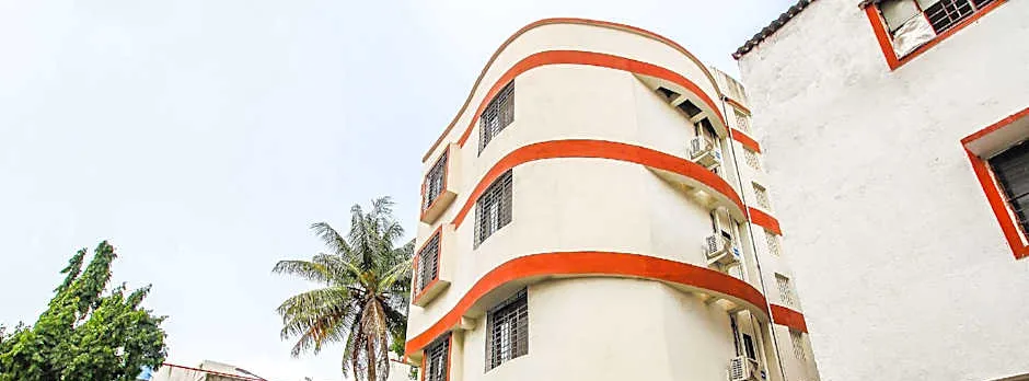 Hotel O Galaxy Near INOX