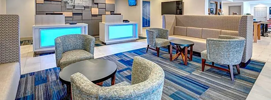 Holiday Inn Express Woodbridge By IHG